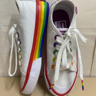 Volley Womens  deuce Size 6 White 