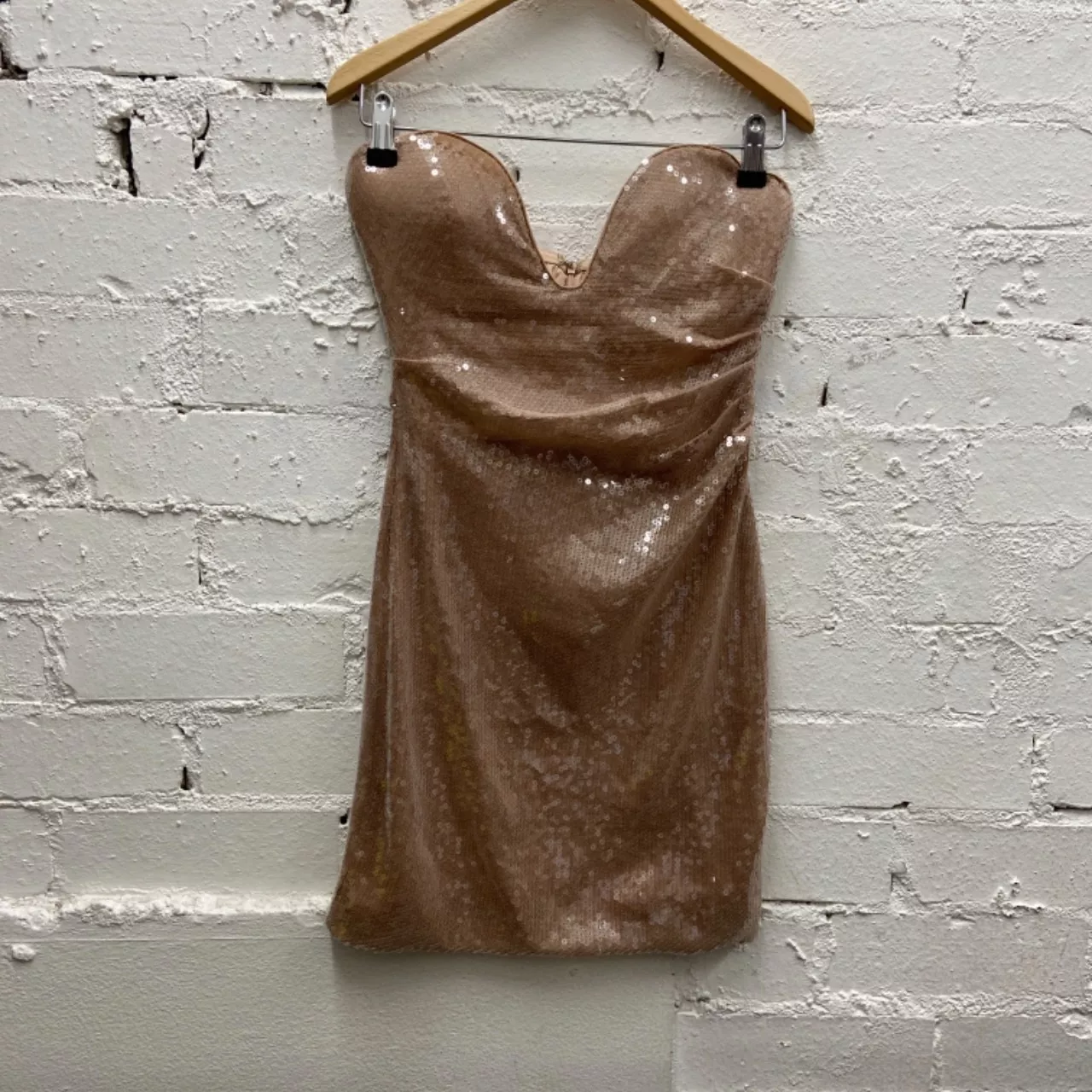 HELLO MOLLY Size 8 SEQUINNED Mini / Strapless Dress Nude - New With Tags |  Salvos Stores