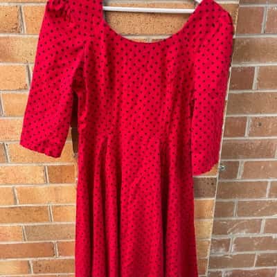  Womens  Size 10 Hearts and Roses Dress 