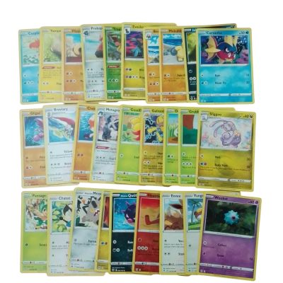 28 Pokemon Cards 