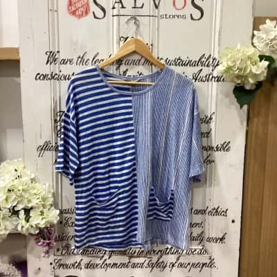 Yarra Trail Brand! BNWT! RRP $99.95!! STUNNING SHORT SLEEVED LINEN TOP! Womens  Size M Short Sleeve Shirt / Short Sleeve Top Blue / Pattern / Striped / White 