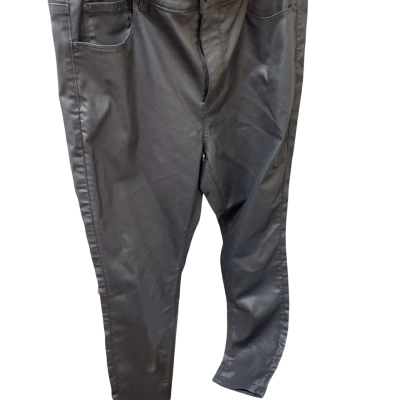 SUPER Womens  Size 18 Black  