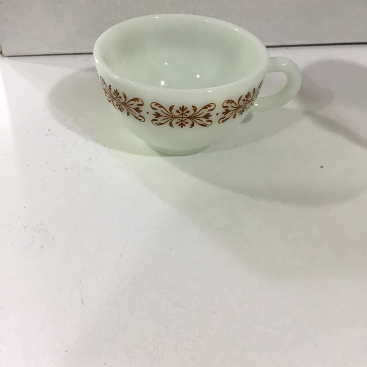 Vintage Pyrex Dinner Set