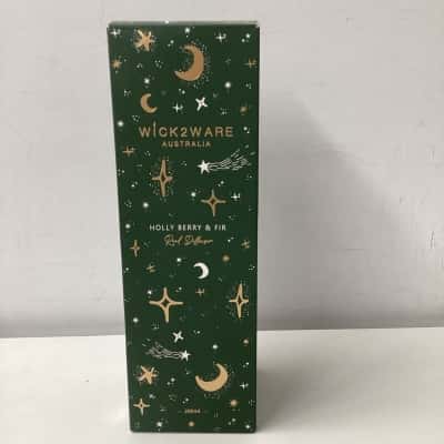 WICK2WARE Holly Berry & Fir reed diffuser  - click & collect only