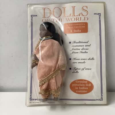 DOLL OF THE WORLD vintage porcelain doll in Indian costume 