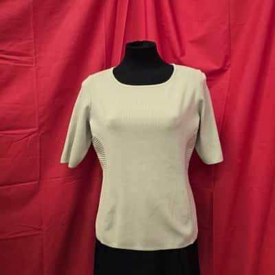 ***Harry Who Womens  Size L Top