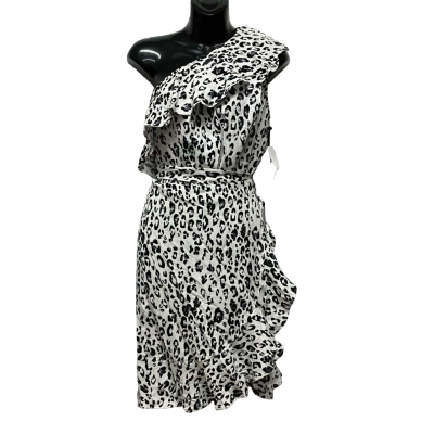 Decjuba Womens  Size 10 Off The Shoulder / Black and White/ Animal Print  Dress 