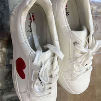  Womens  Size 41 I heart Billy 