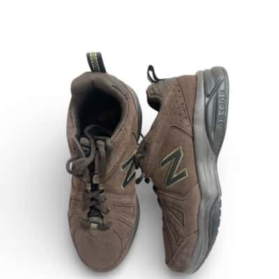 New Balance Mens  Size 8 Sneakers Brown 