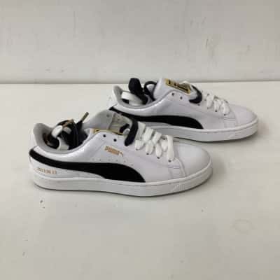 Puma -  Basket Patent BTS white black sneaker  size 3