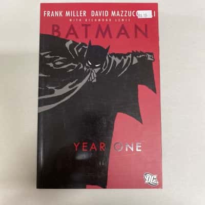Batman: Year One - Frank Miller