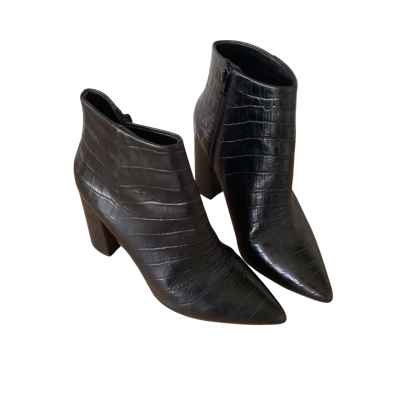 Witchery Croc Pattern Black Leather Ankle Boots.  Size 38 