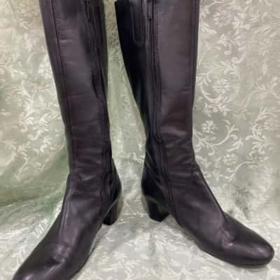 Ecco Womens  Size 42 Boots Black  