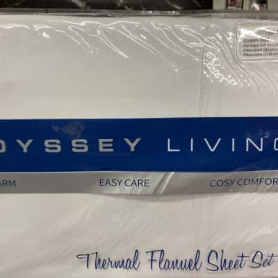 ODYSSEY LIVING queen size sheet set new 