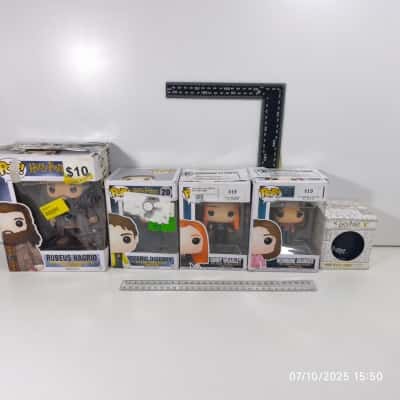 PreOwned Pop Toy Bundle As Is Cond 5pcs 
