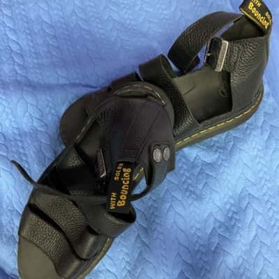 Dr Martens Womens  Size 39 Sandals Black  
