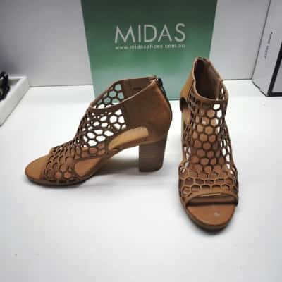 Midas Veara Tan Brown Leather Cutout Block Heel Sandals Size 39 Boxed  