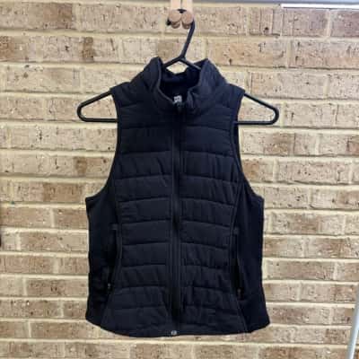 Lululemon Womens down for it all vest Size 6 