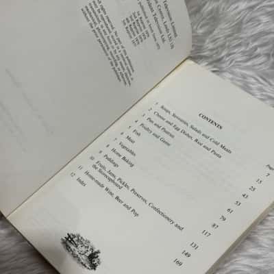 Farmhouse Kitchen recipe book 