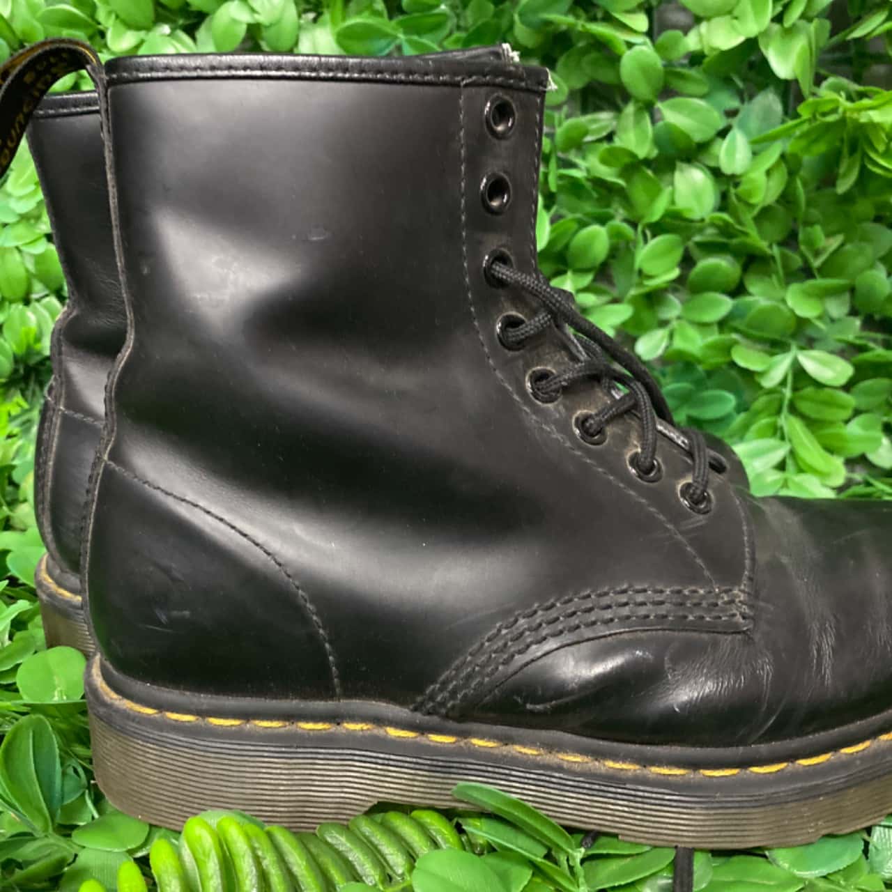 Dr. Martens AirWair Unisex Size 6.5 Black (s)