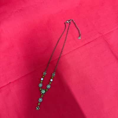 Vintage-Style Green Rhinestone Floral Necklace