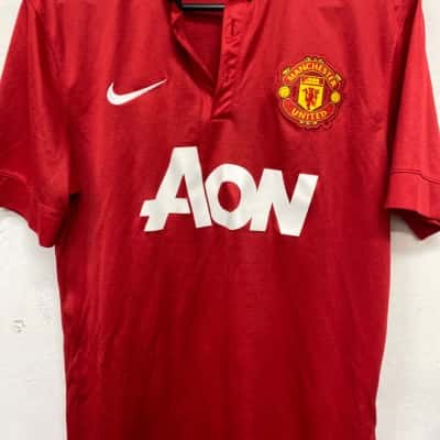 Manchester United home Nike Mens  Size M Jersey Red 