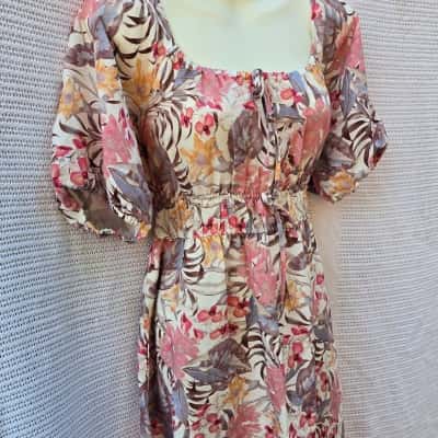 Decjuba Womens  Size 12 Floral long dress