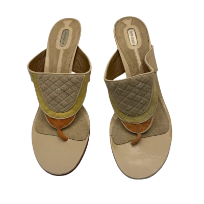 Aveto Lucca size 39 small heel 