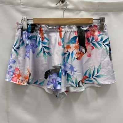 Bras N Things Women's Shorts Size 8 Floral 
