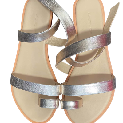 Country Road Womens  Size 38 Sandals Beige / Silver 