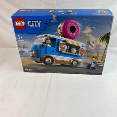 Lego city doughnut truck 