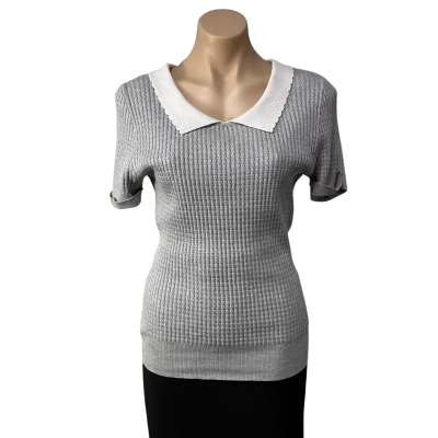 Review Womens Size 12 Light Grey Short Sleeve Knit Top with White Collar