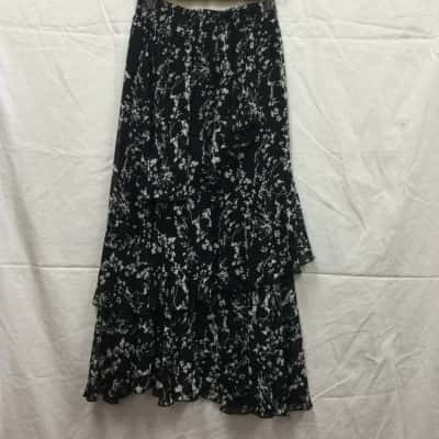 Boohoo Womens Size 10 Layered Midi Skirt Black  