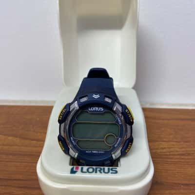 Mens Lorus Watch UNTESTED 
