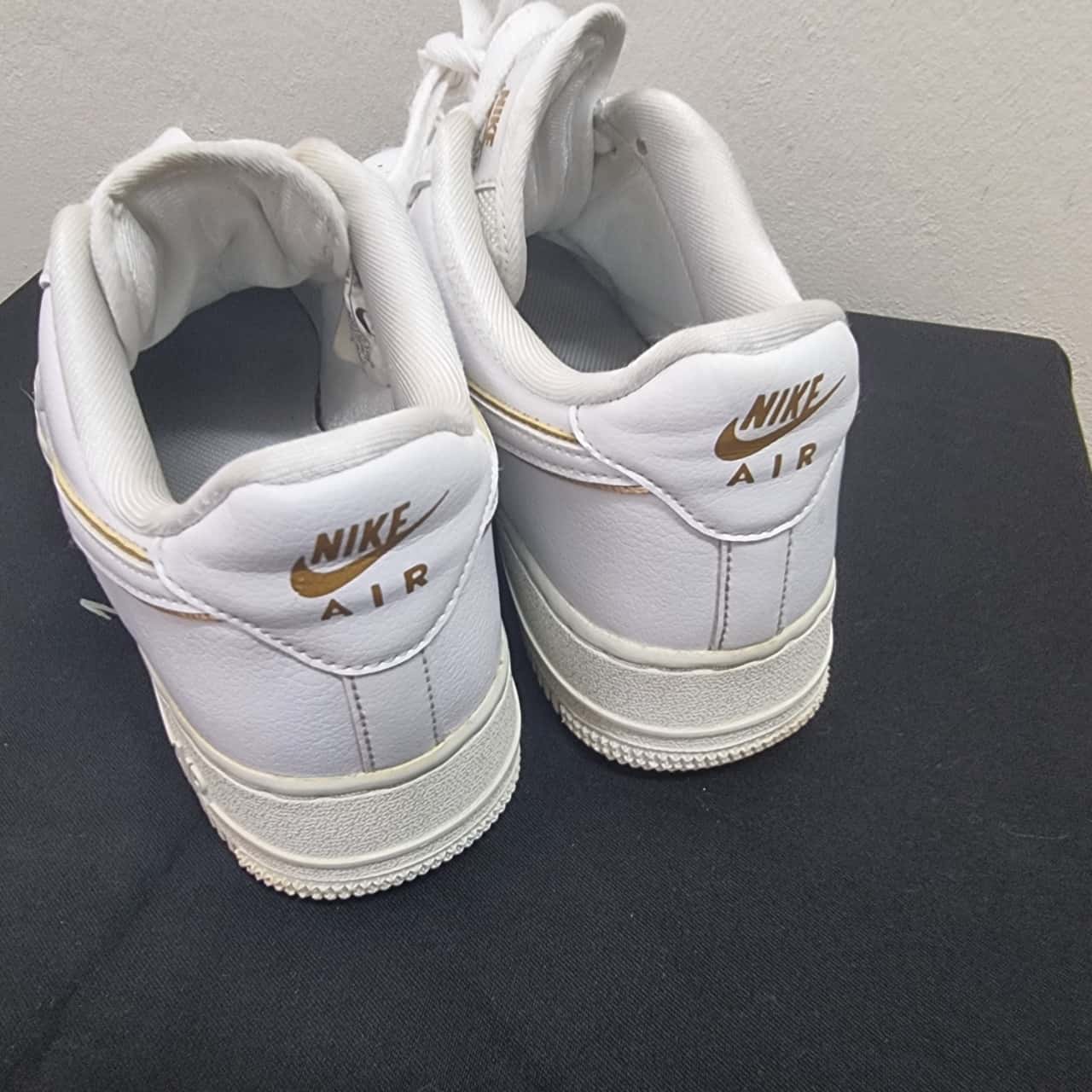 Air Force 1 Nike Womens shoes Size 7.5 White n gold trim(s)