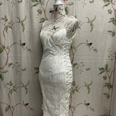 Misha Collection Womens  Size 8 White Midi Dress