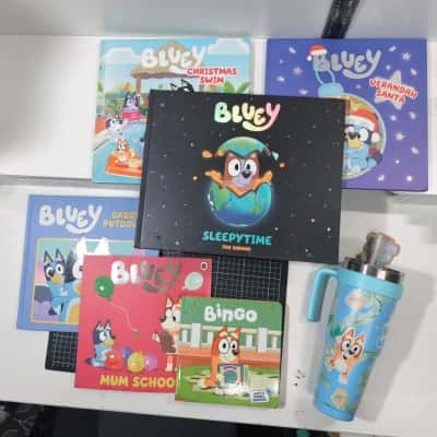 7pcs Bluey Bundle PreOwned 