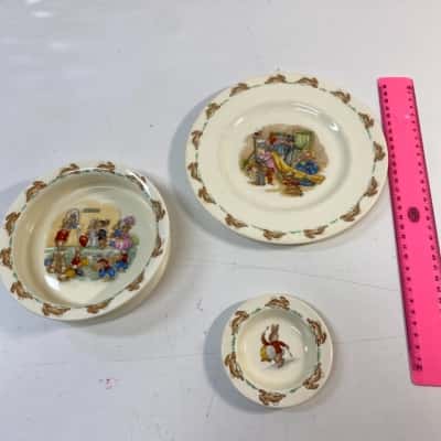 Royal Doulton Bunnykins Dressing Up Baby Bowl, Dinner Plate & small Saucer