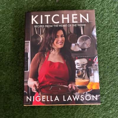 KITCHEN: Recipes from the Heart of the Home by Nigella Lawson