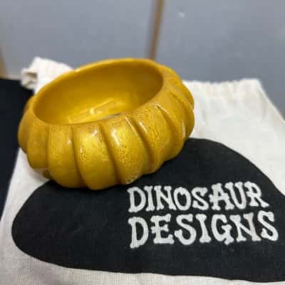 DINOSAUR DESIGNS  Women's Large Bangle Gold Colour