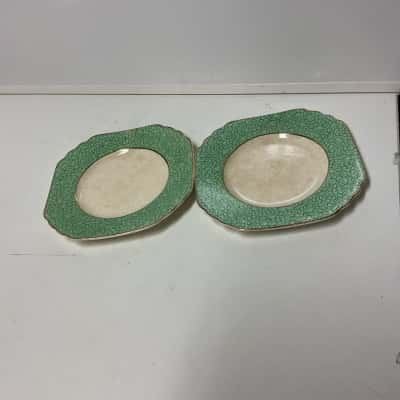 Vintage wedgewood garden sandwich plates x 2