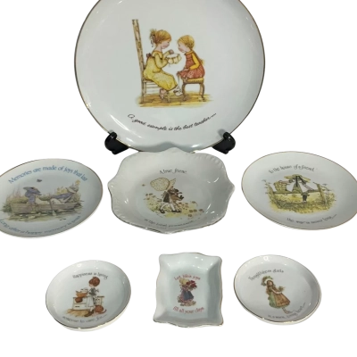 Holly Hobbie Plates x 7