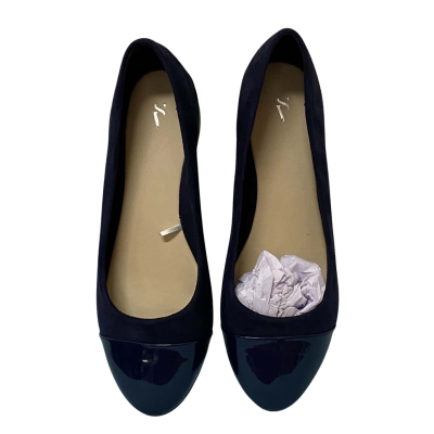 Vera Wang Womens  Size 9 Flats Navy Blue BN