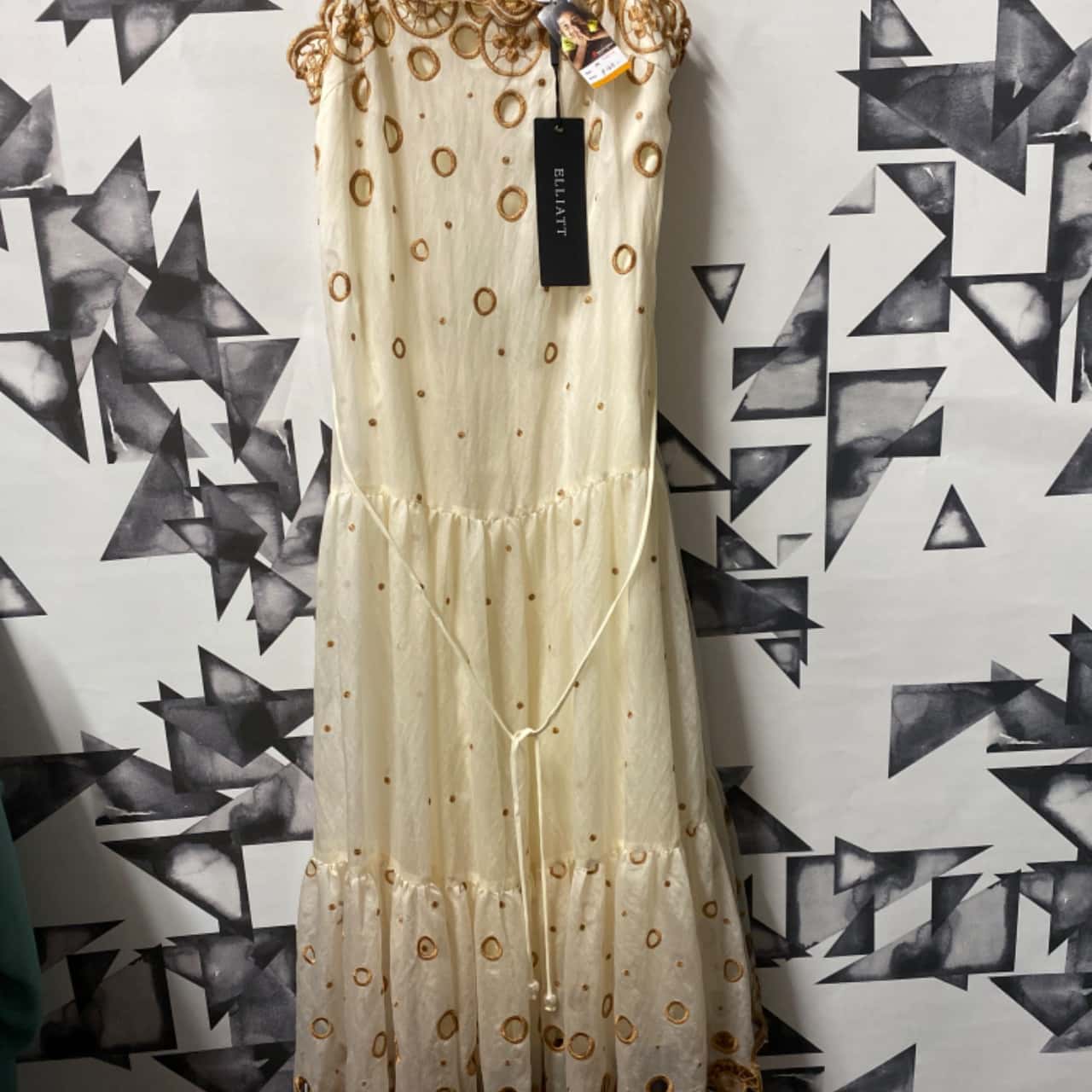 Elliatt Dress Size M Gold