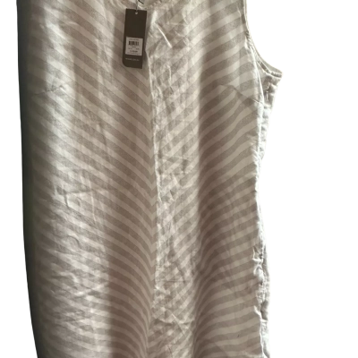 W. Lane Womens  Size 20 Silver / White 