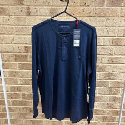 True Religion Mens ls slub henley Size XL 