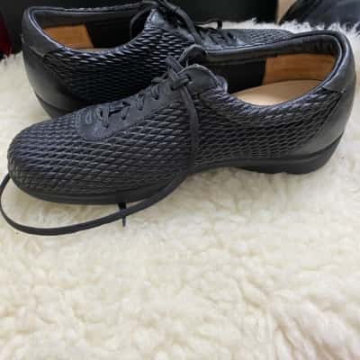 Ziera Womens  Size 37 Black  