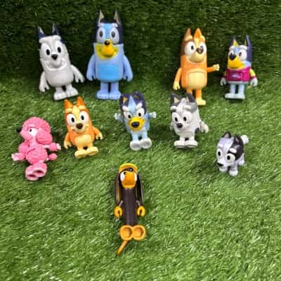 Bluey Family & Friends Figures x 10 (Mix Lot 2)