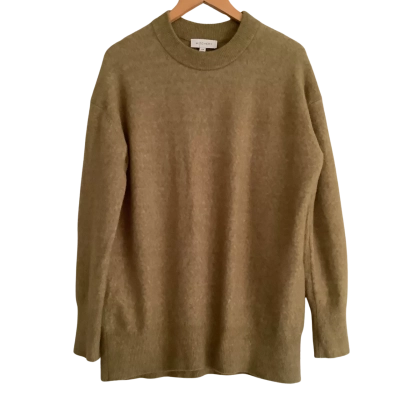 Witchery   Olive Green, Wool/ Llama Blend Crew Knit.    Size S / M