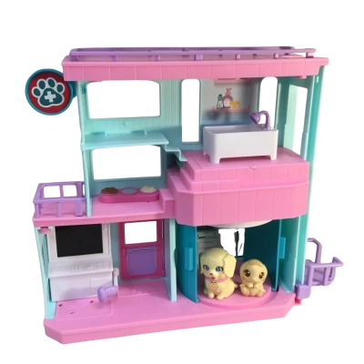 Little Live Pets Mama Surprise Families Play Set as pictured